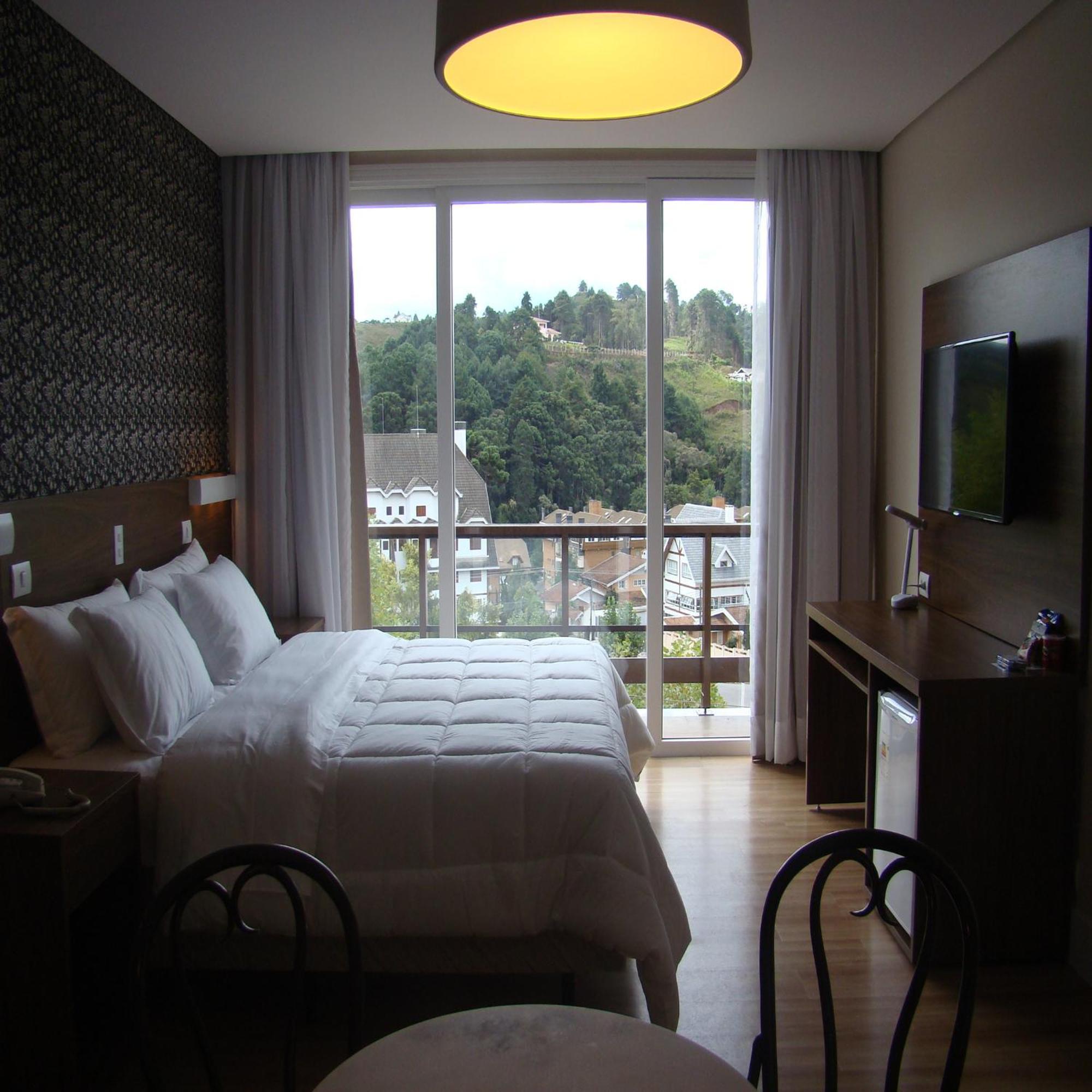 Hotel Chateau Campos do Jordão Extérieur photo